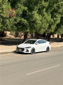 هیوندای ئەلەنترا